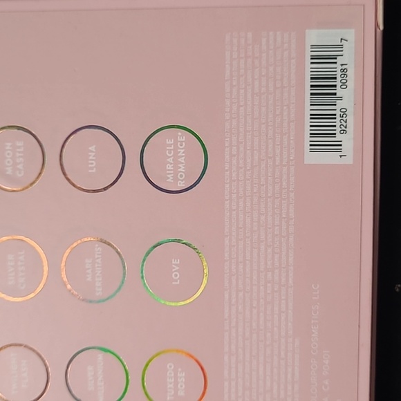 Colourpop x Sailor Moon eyeshadow face palette - Picture 12 of 13